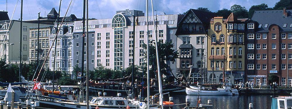 Ramada By Wyndham 3*